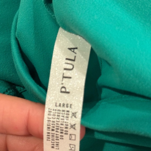 Turquoise Top - Picture 2 of 2